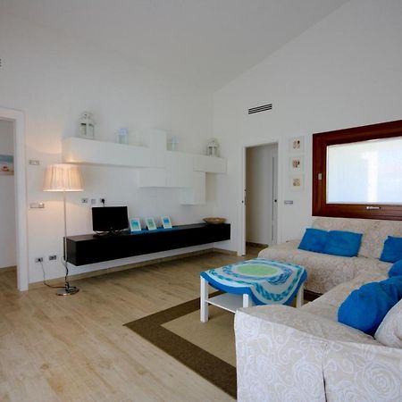 Villa Franca By Wonderful Italy San Teodoro  Exterior photo